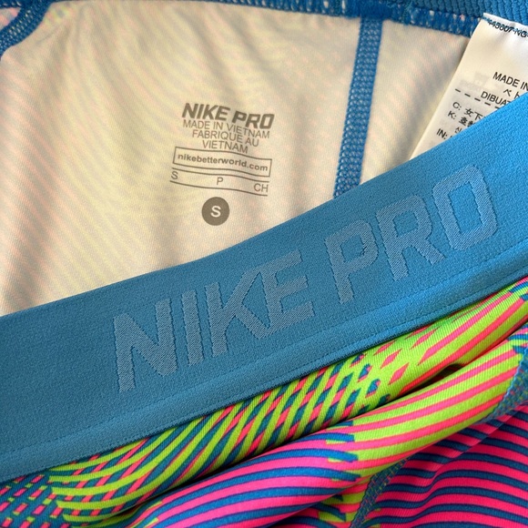 Nike Pro Hypercool High Frequency Training 3/4 Tights - Picture 3 of 7